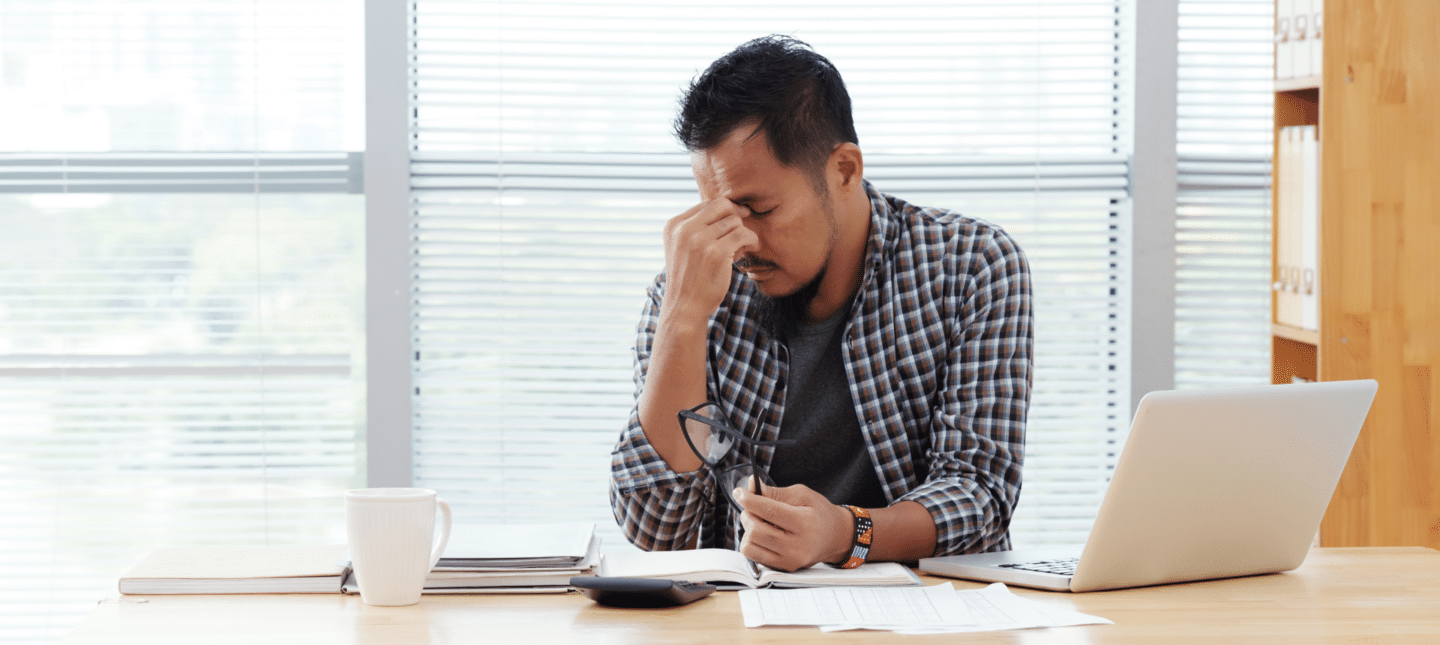 Entrepreneur inquiet annuler facture non payée